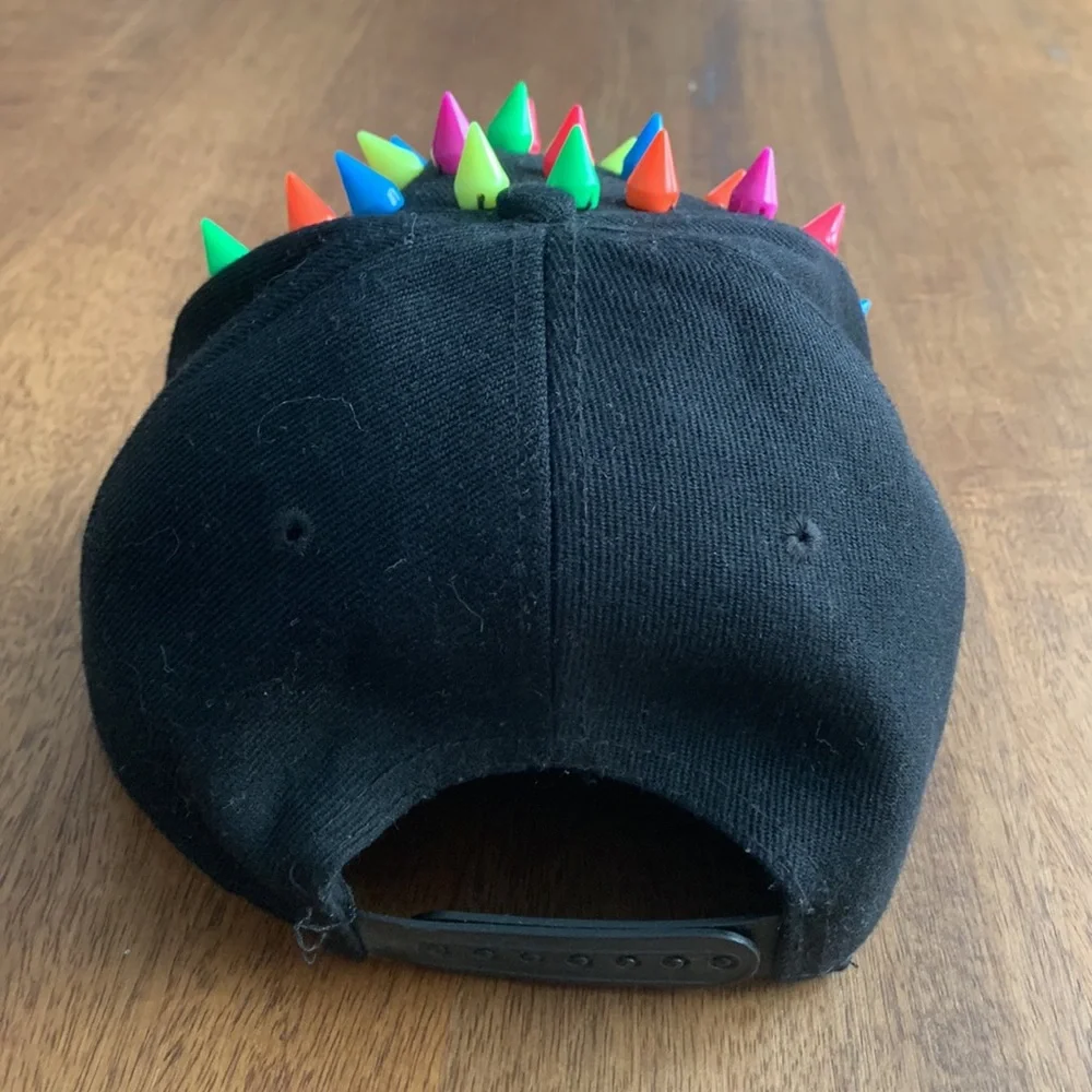 Neon Spike-studded baseball cap Big girls